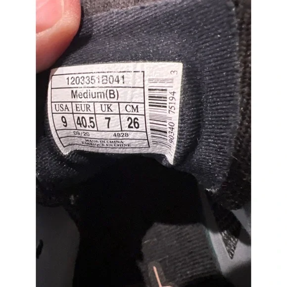 Brooks Women's Levitate 4 Black Coral Running Shoes Size 9 Medium Worn Twice - Picture 5 of 7